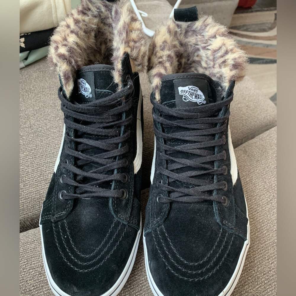 Vans - Picture 3 of 7